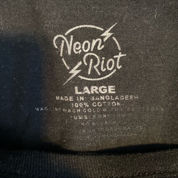 Neon Riot - Japanese Kanji Balance Graphic Tee - Picture 4 of 4